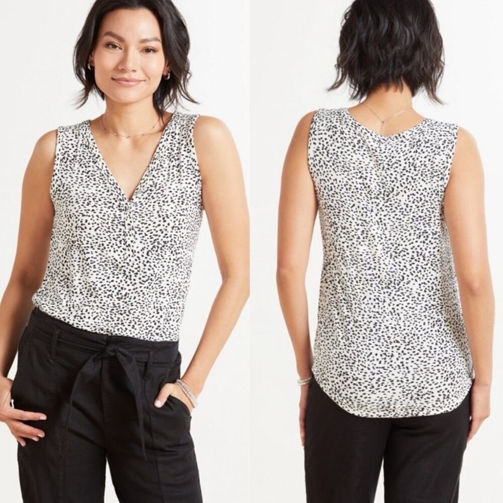 Evereve Luna dotted henley tank